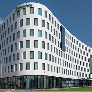 https://holiday-inn-express-dusseldorf-hauptbahnhof-an-ihg-hotel.topcolognehotels.com