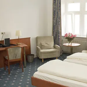 Schonberger Hof Hotel